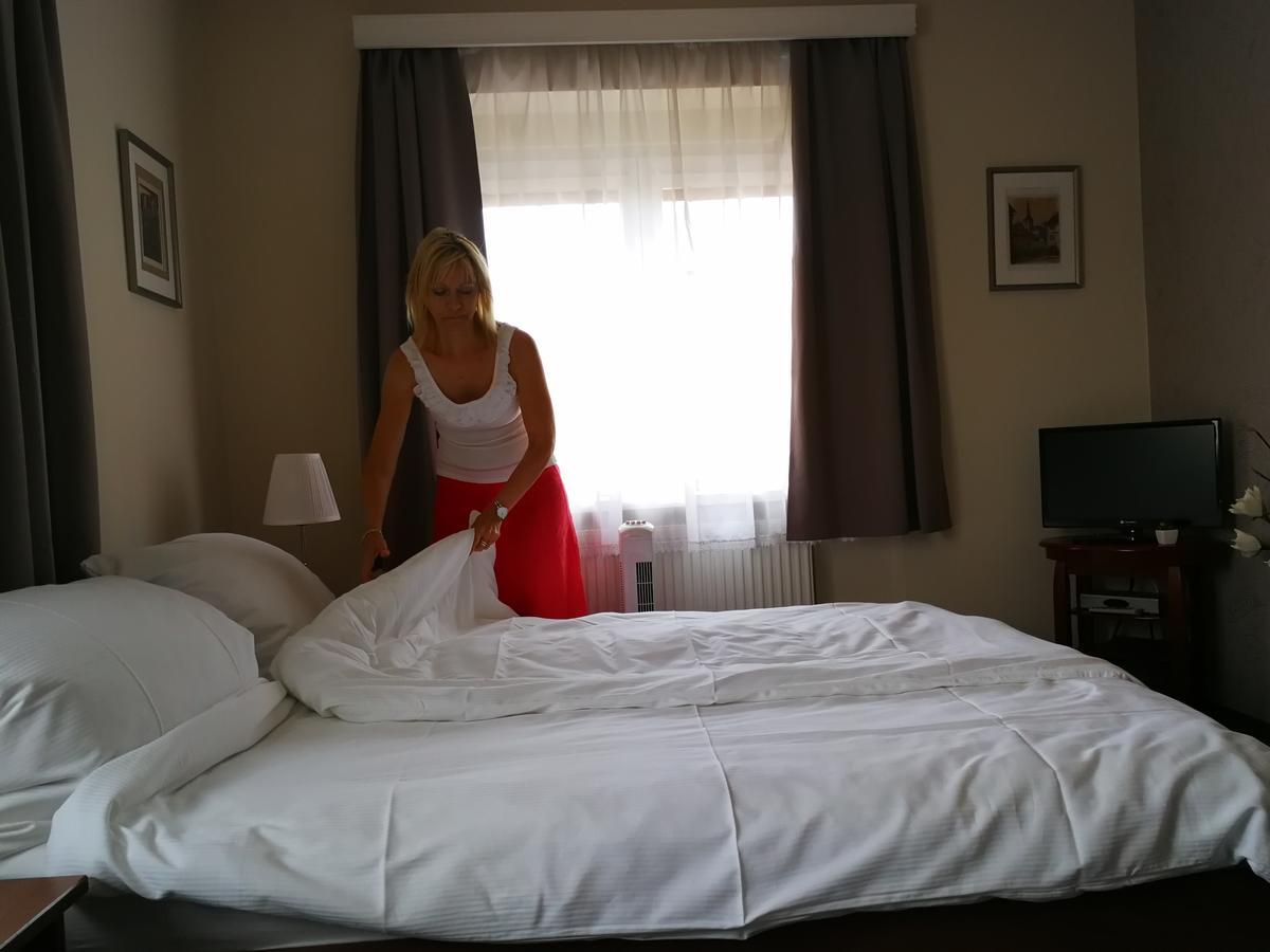 Pension Villa Marit Прага Экстерьер фото